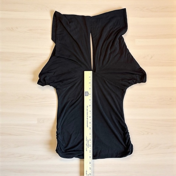 PattyBoutik Black Deep V-Neck Top – Size Small - Picture 7 of 11